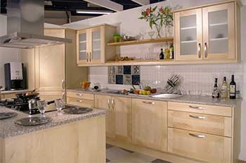 Kök med Klassisk Stil